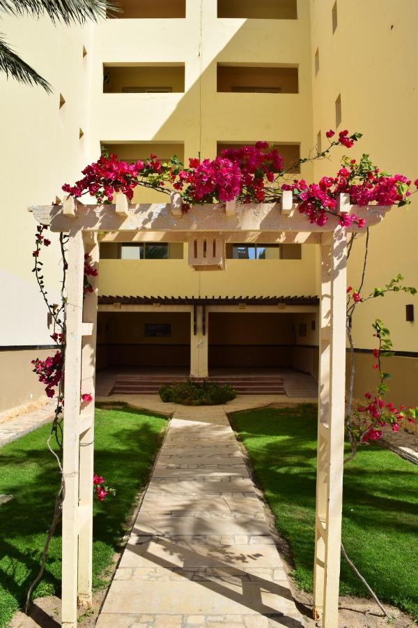 Comfortable Studio In Hotel Karma With Private Beach And Pools Family Only Or Female Hurghada Zewnętrze zdjęcie